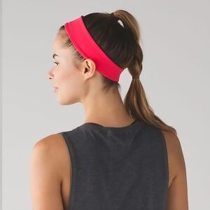 Lululemon Athletica Flyaway Tamer Headband II Lush Coral